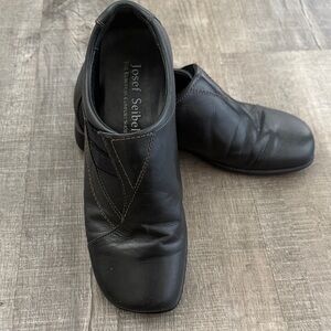 Josef Seibel women’s  Black Leather Slip-On Loafers